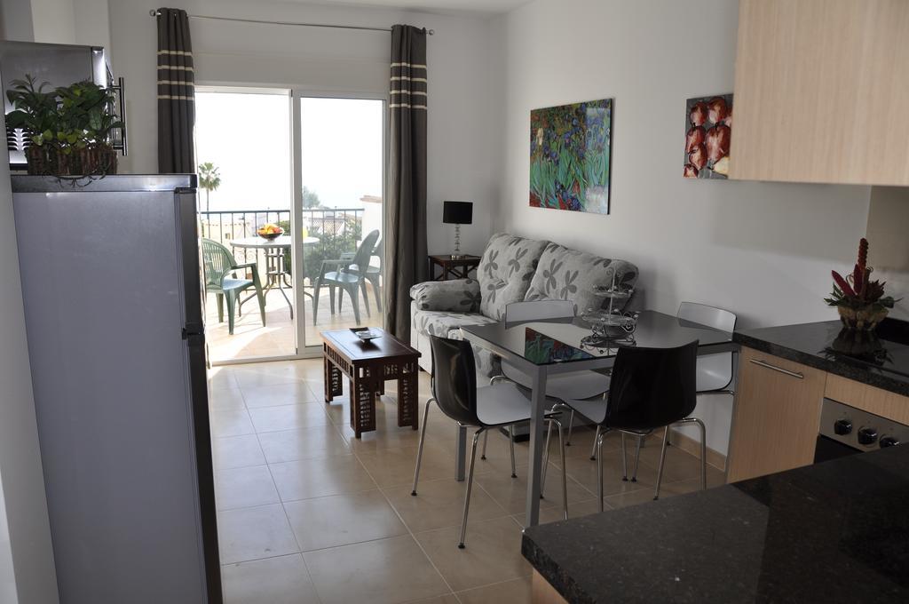 Nerja Paradise Rentals - Chimenea Apts Luaran gambar