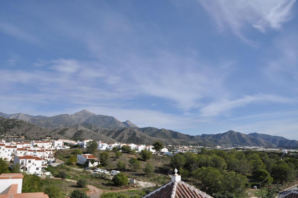 Nerja Paradise Rentals - Chimenea Apts Luaran gambar