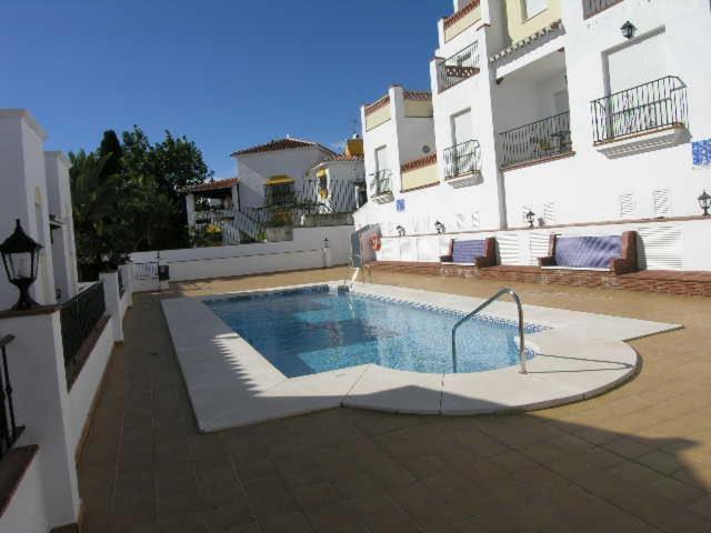 Nerja Paradise Rentals - Chimenea Apts Luaran gambar